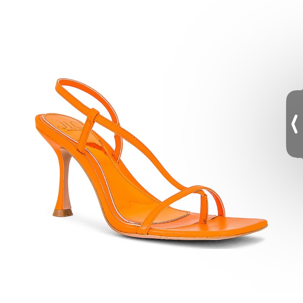 REVOLVE JLO Leslie Sandal in Tangerine BRAND NEW WITH BOX